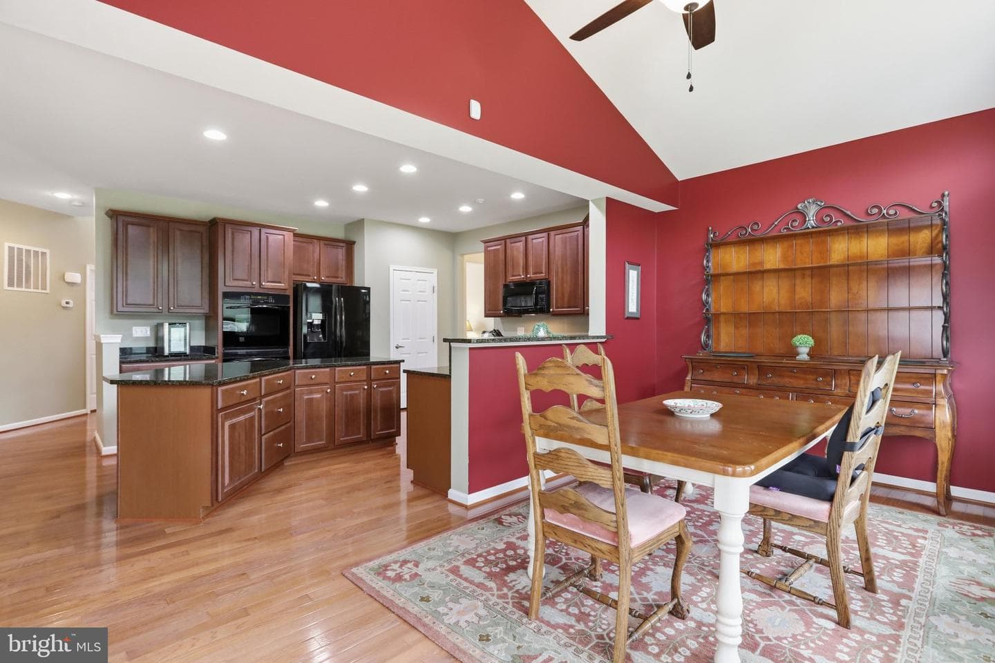 262 Canal Way photo 12