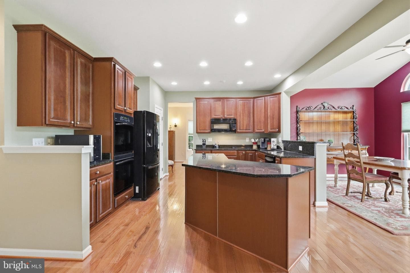 262 Canal Way photo 19