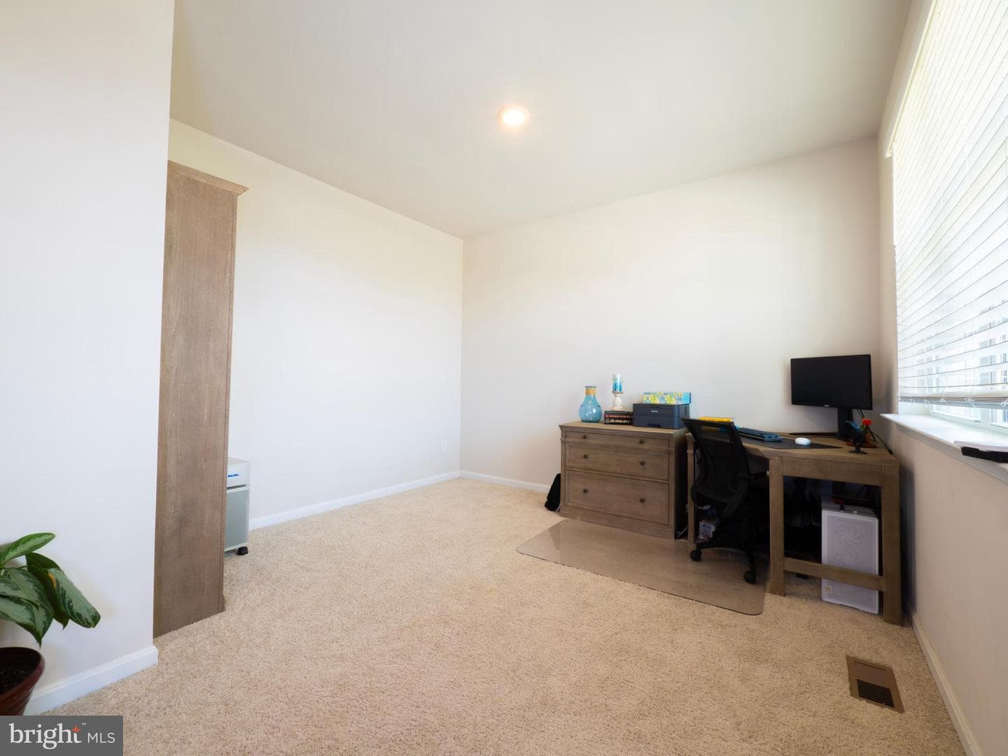 354 Gumspring Drive photo 7