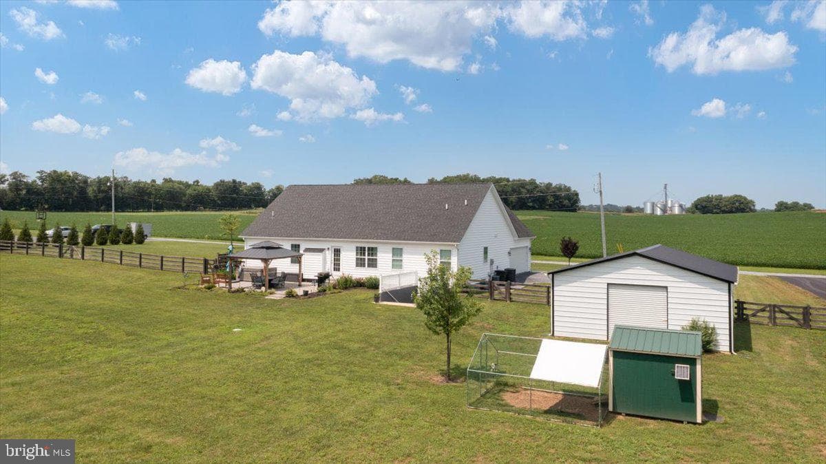 352 Basset Lane photo 70