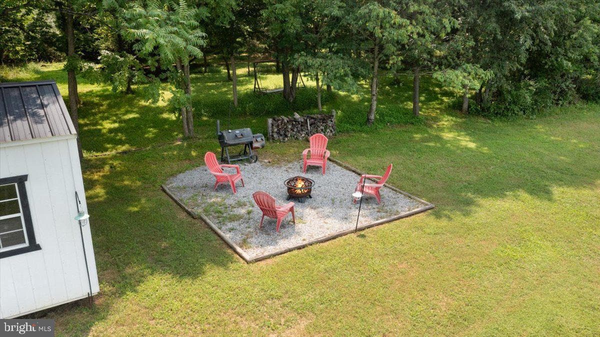 352 Basset Lane photo 83