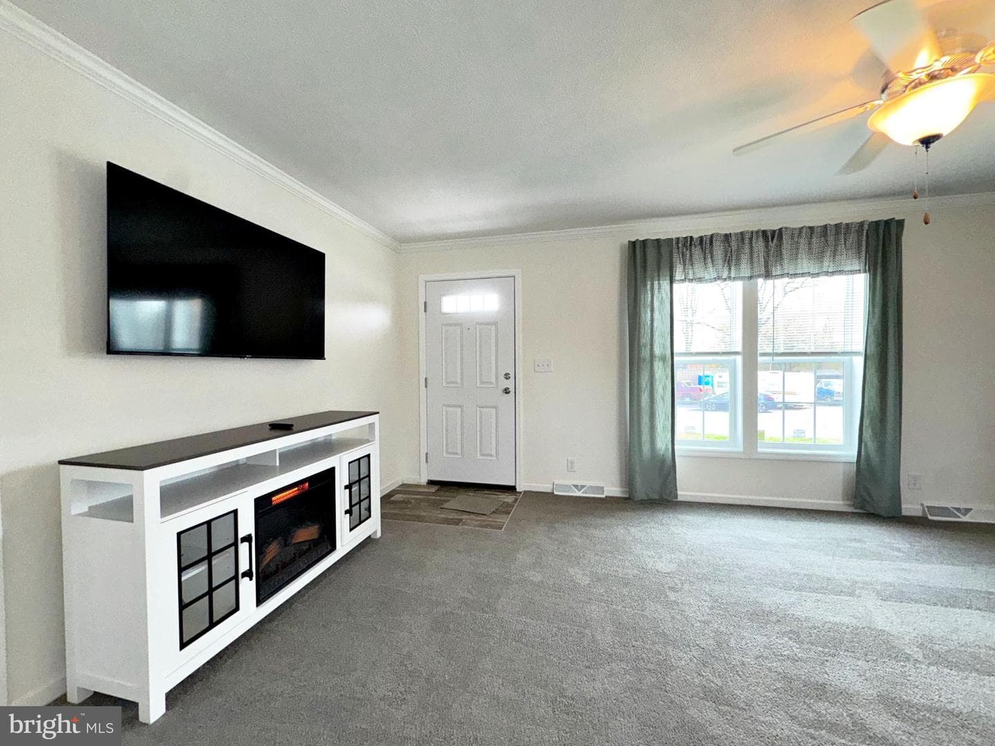 35 Fox Chase Court photo 5