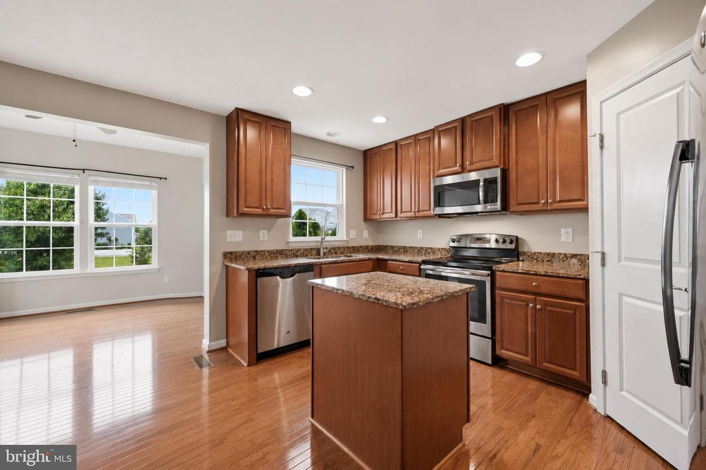 229 Mountain Laurel Boulevard photo 3