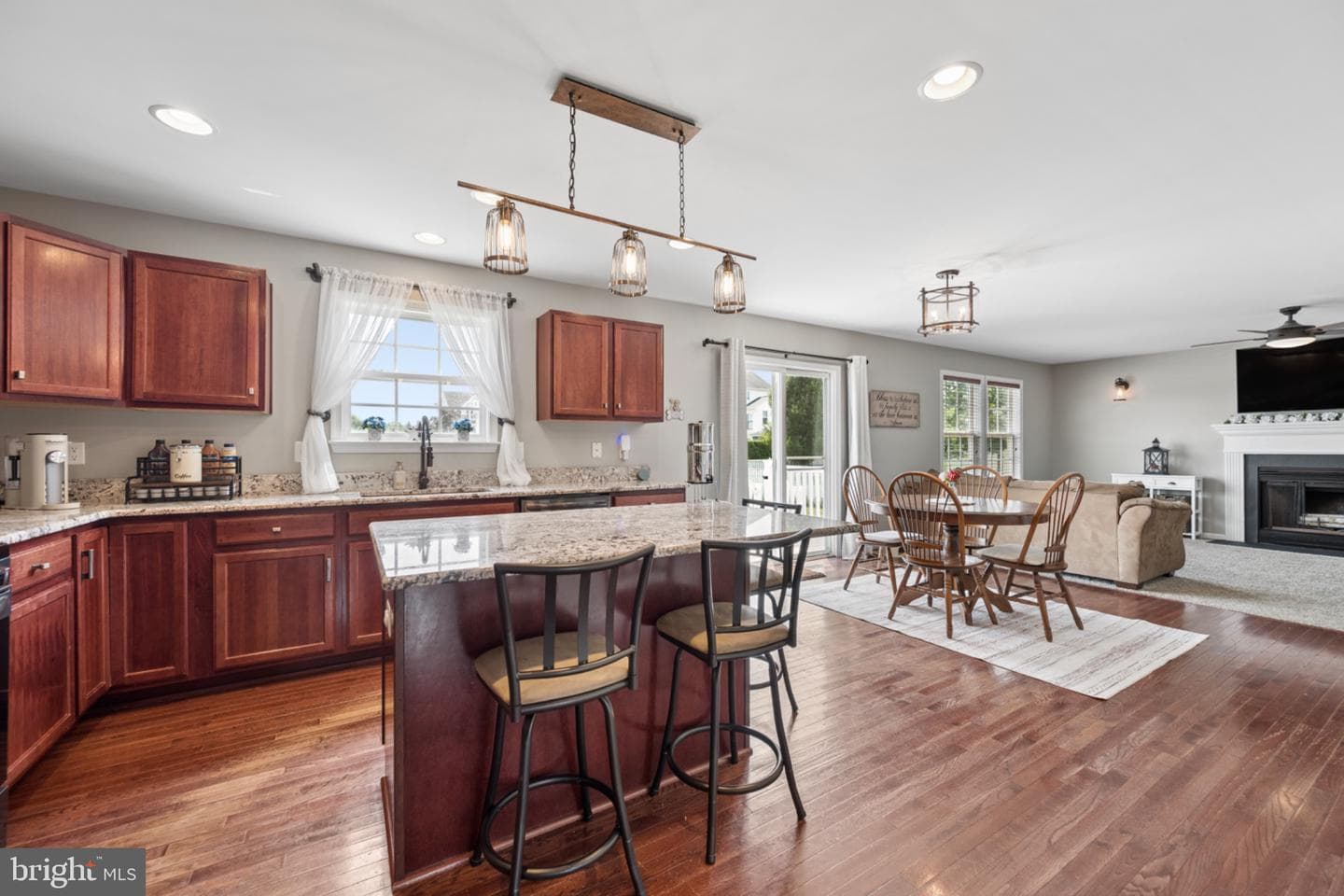 262 Hughs Road photo 20