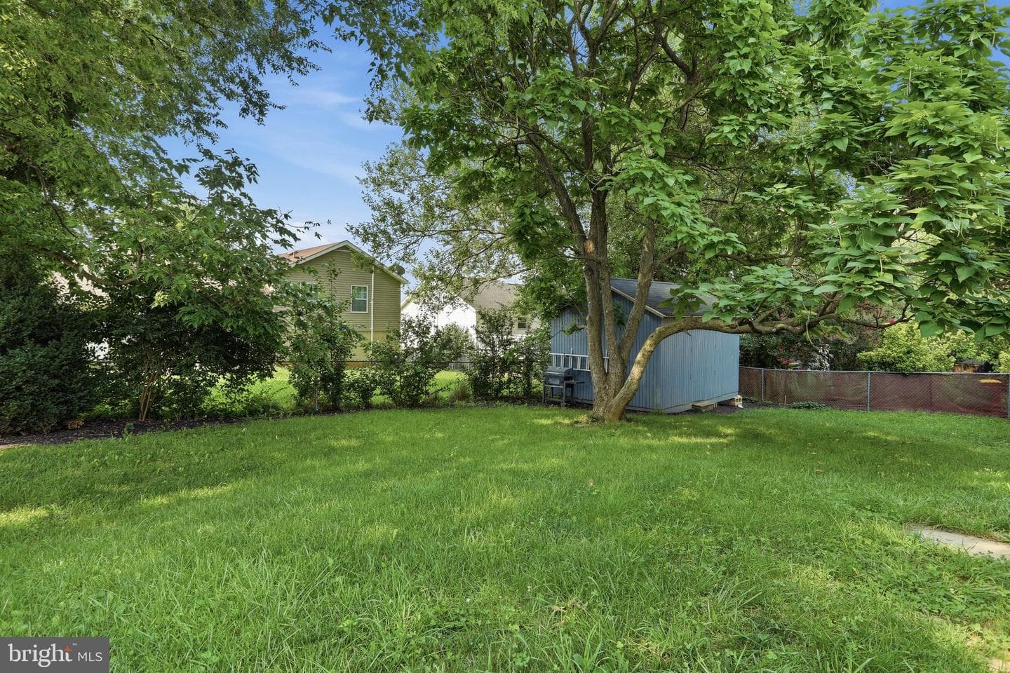 162 Georgia Avenue photo 28