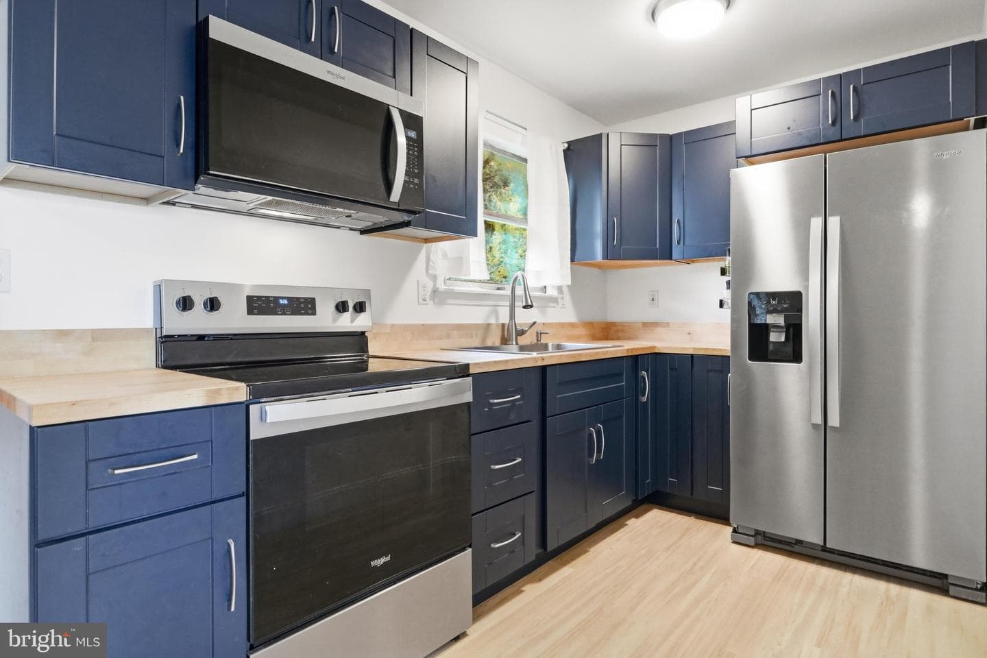 162 Georgia Avenue photo 3