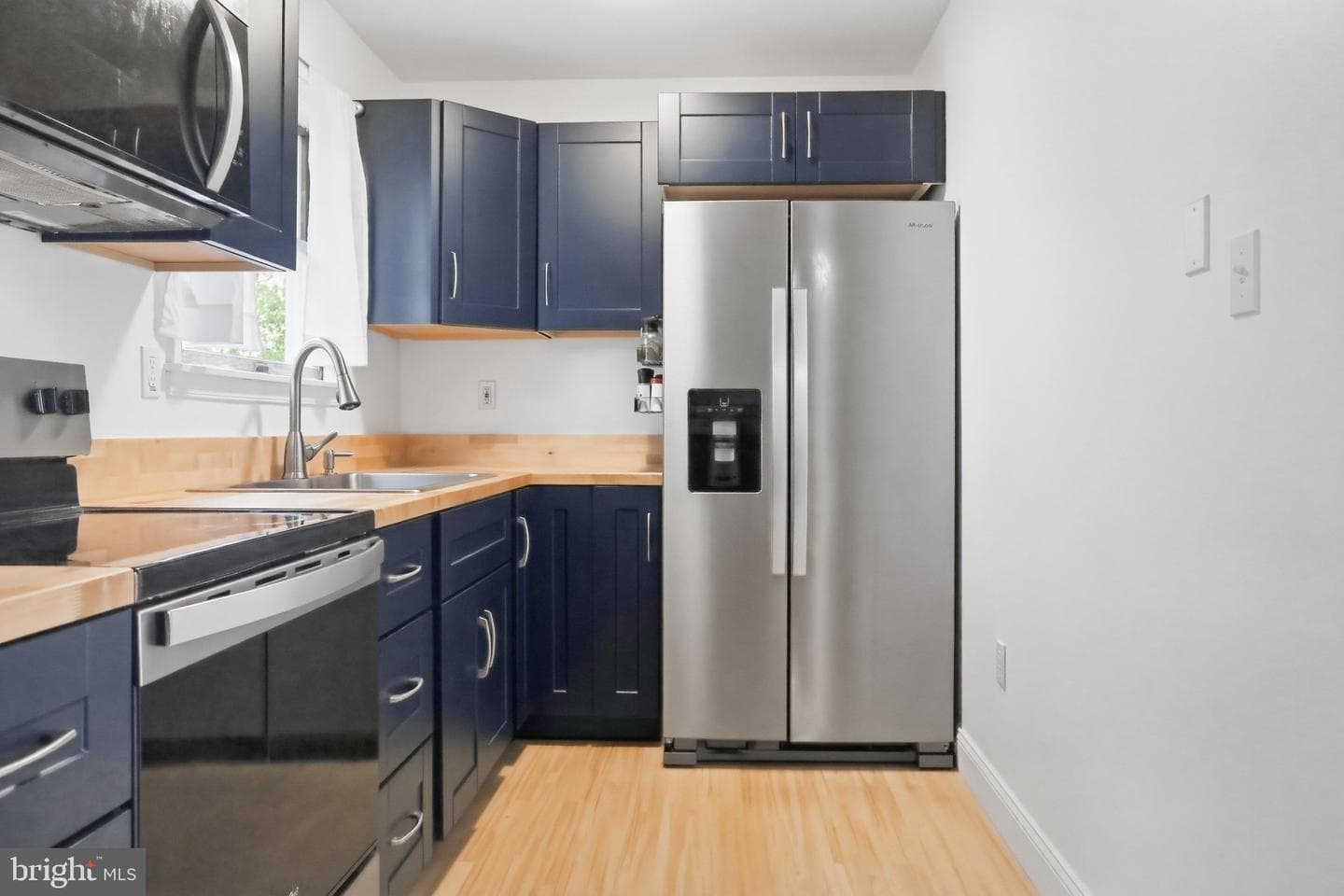 162 Georgia Avenue photo 4
