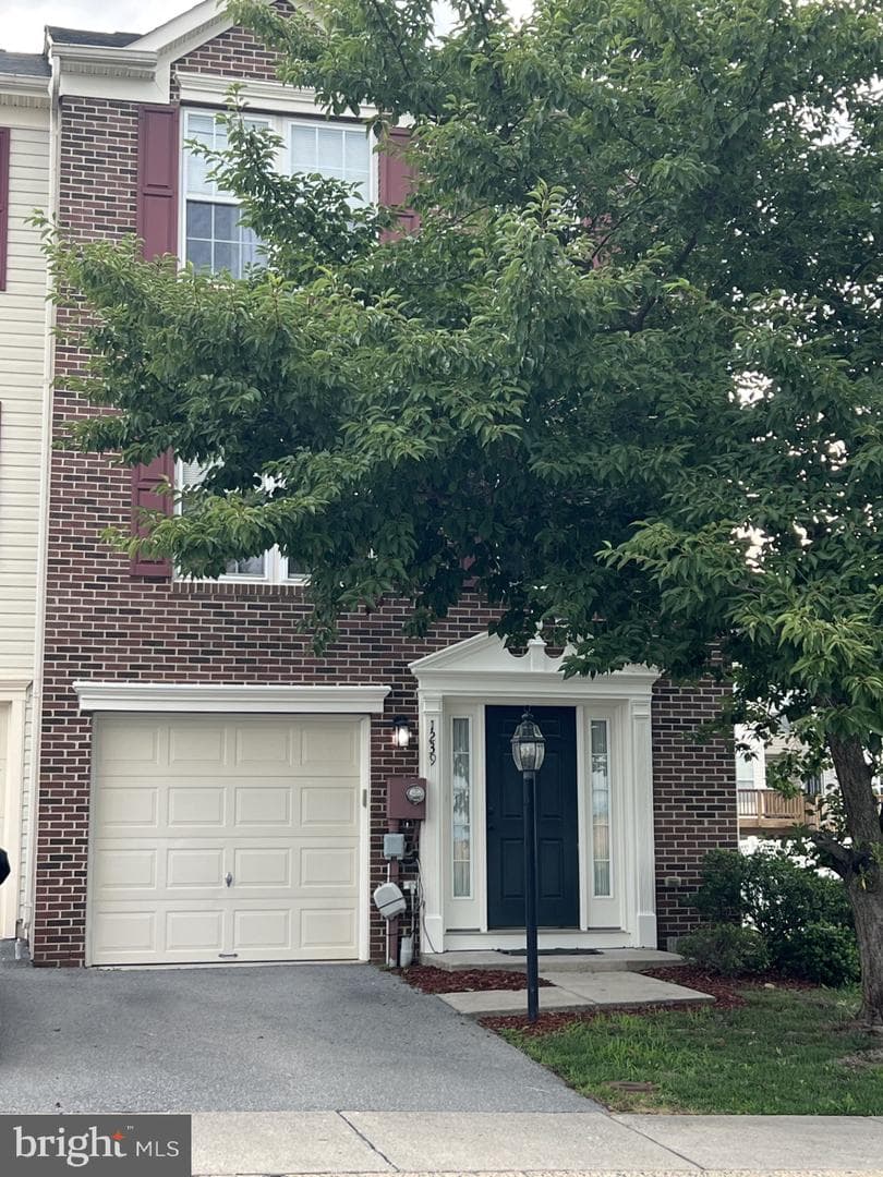 1239 Mare Street photo 1