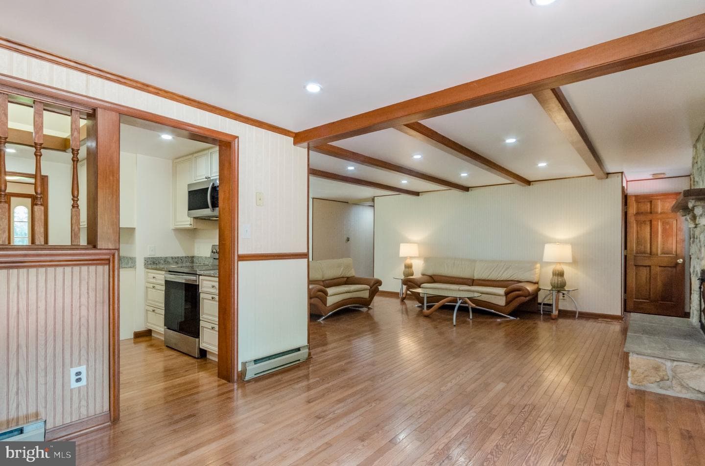 887 Woodbury Drive photo 35