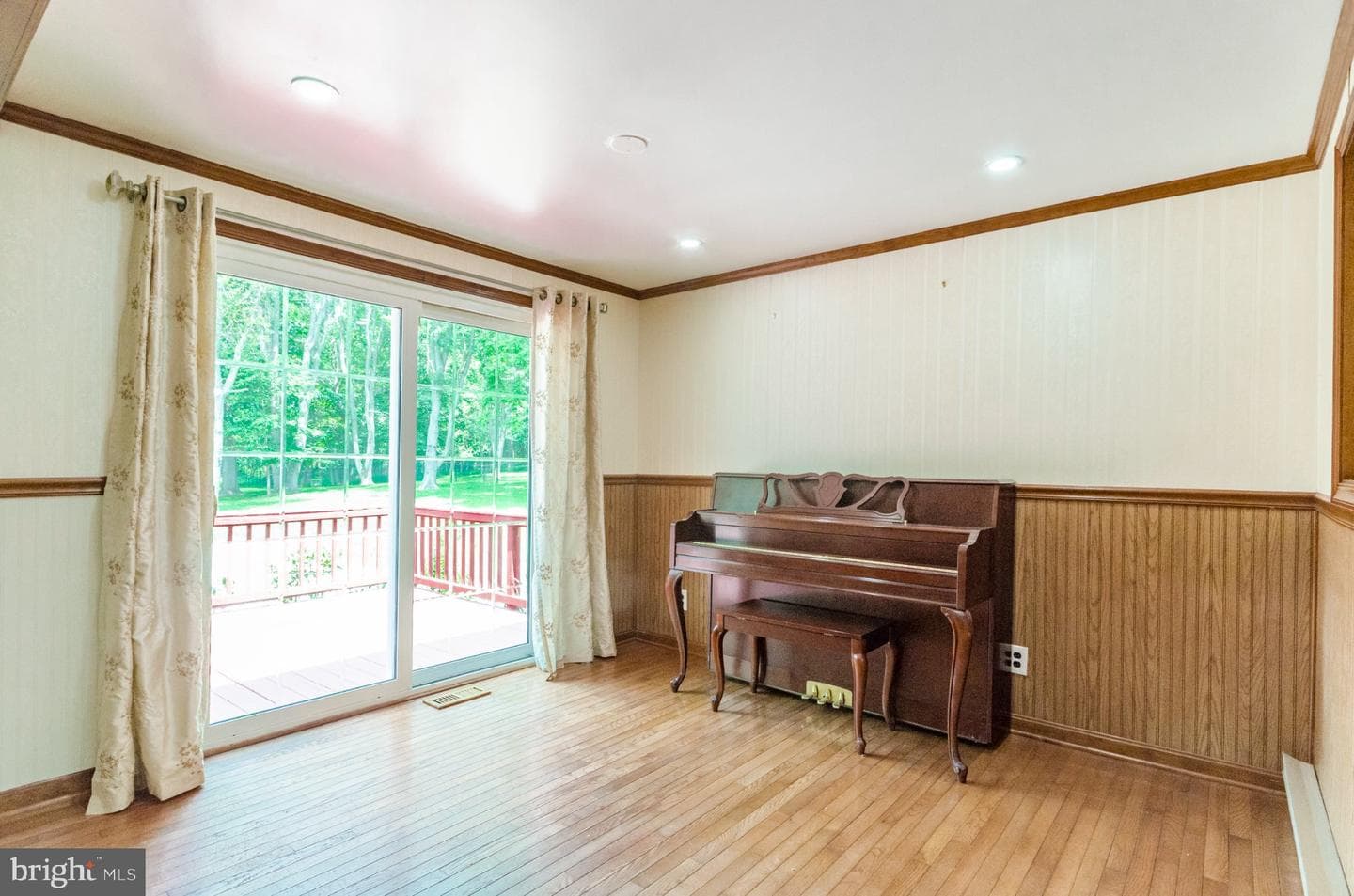 887 Woodbury Drive photo 37
