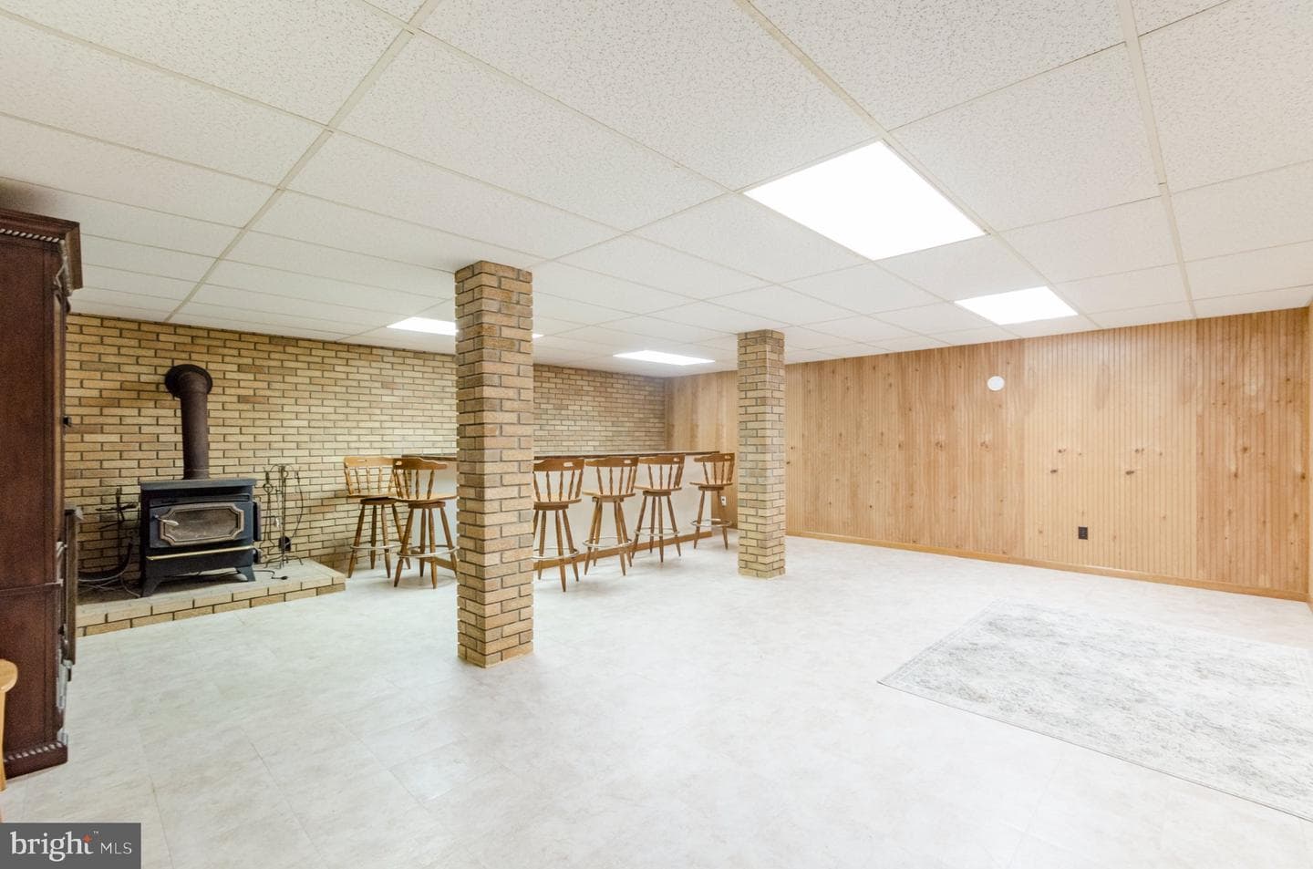 887 Woodbury Drive photo 9