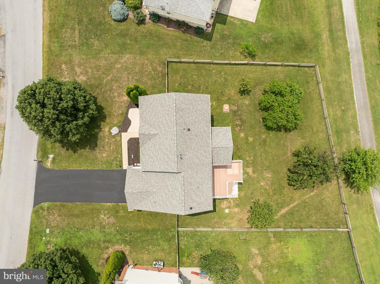 80 Pinehurst Court photo 19