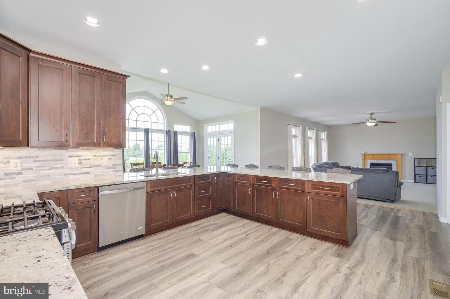 80 Pinehurst Court photo 34