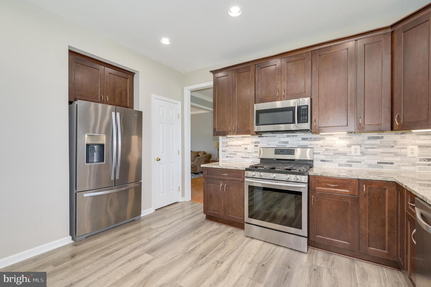 80 Pinehurst Court photo 36