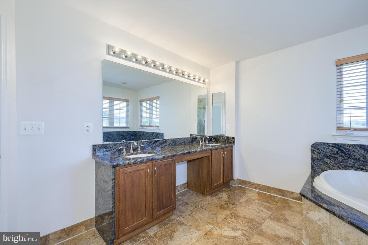 80 Pinehurst Court photo 65
