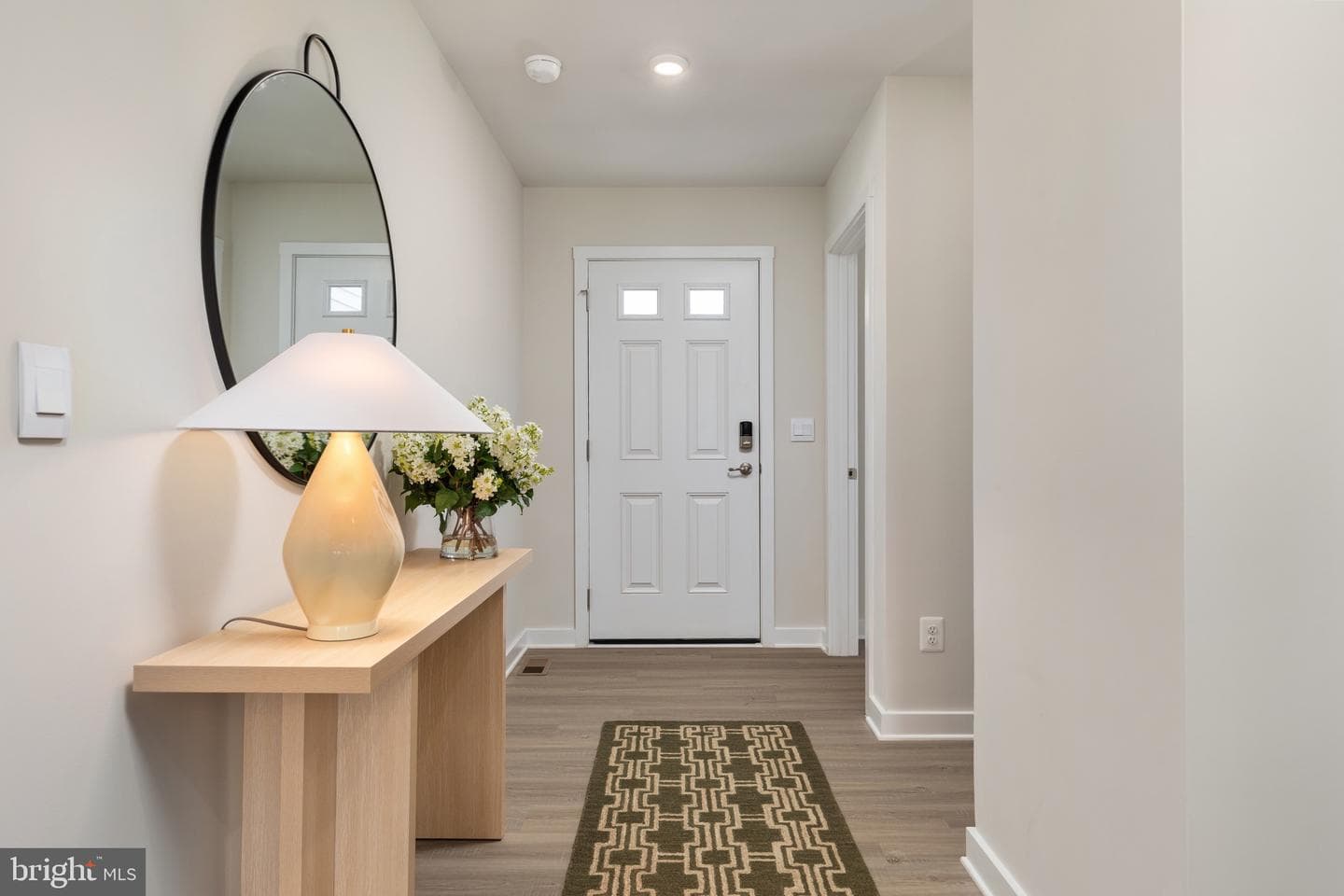 110 Thorton Avenue photo 4