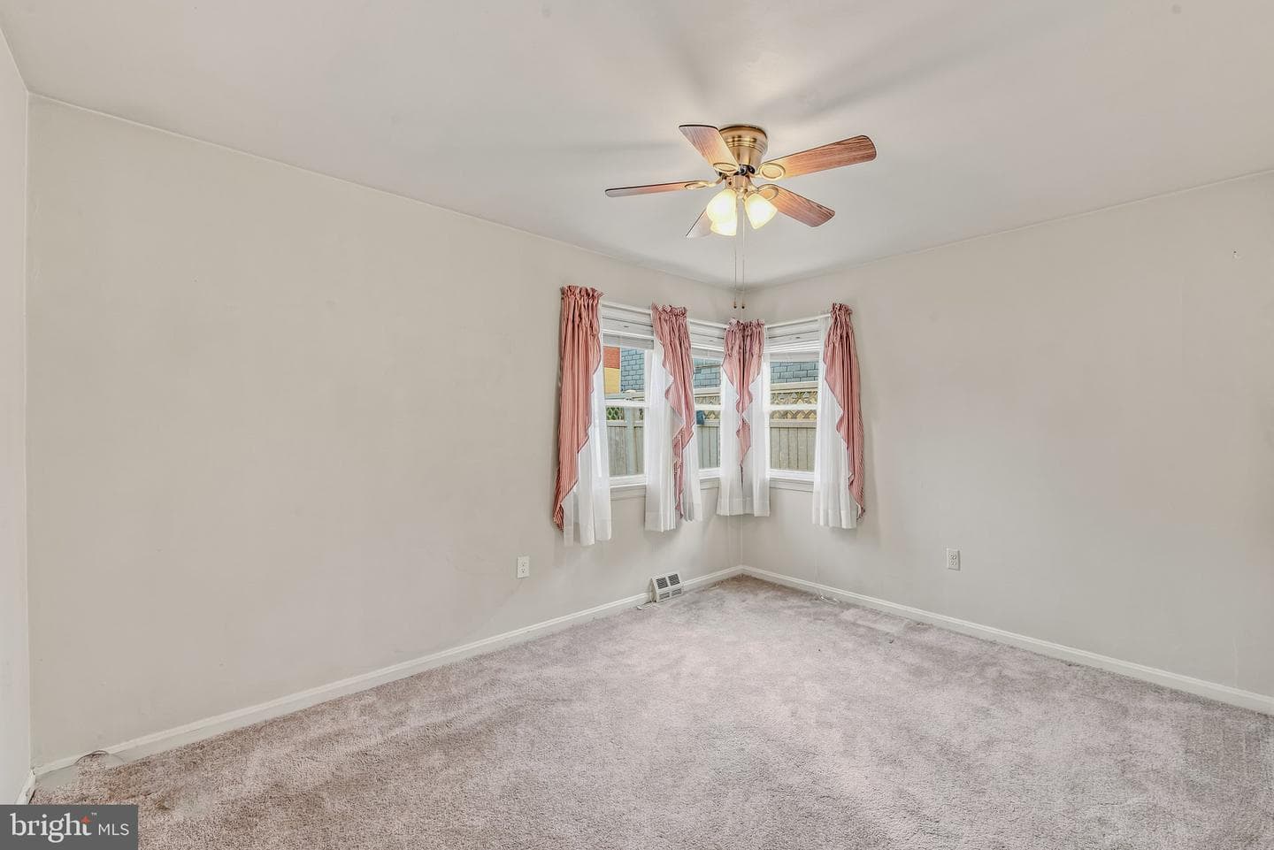 504 N Mildred Street photo 23