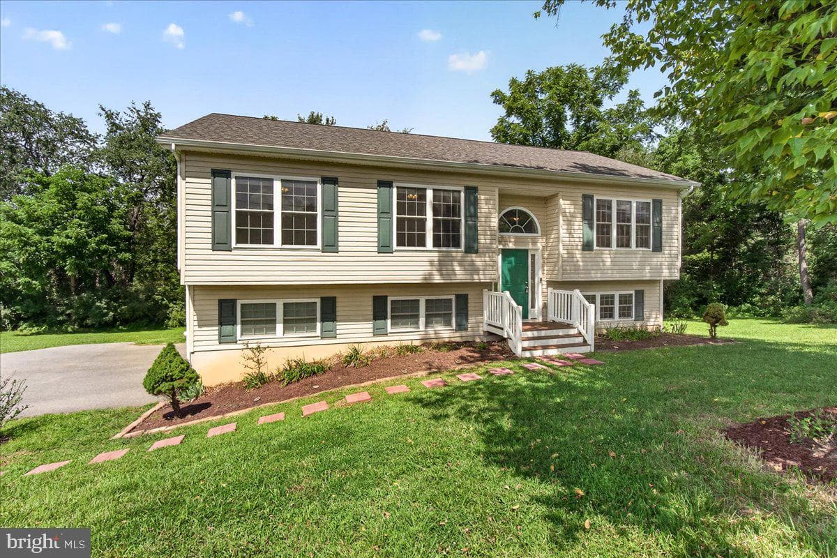 207 Sandpiper Lane photo 2