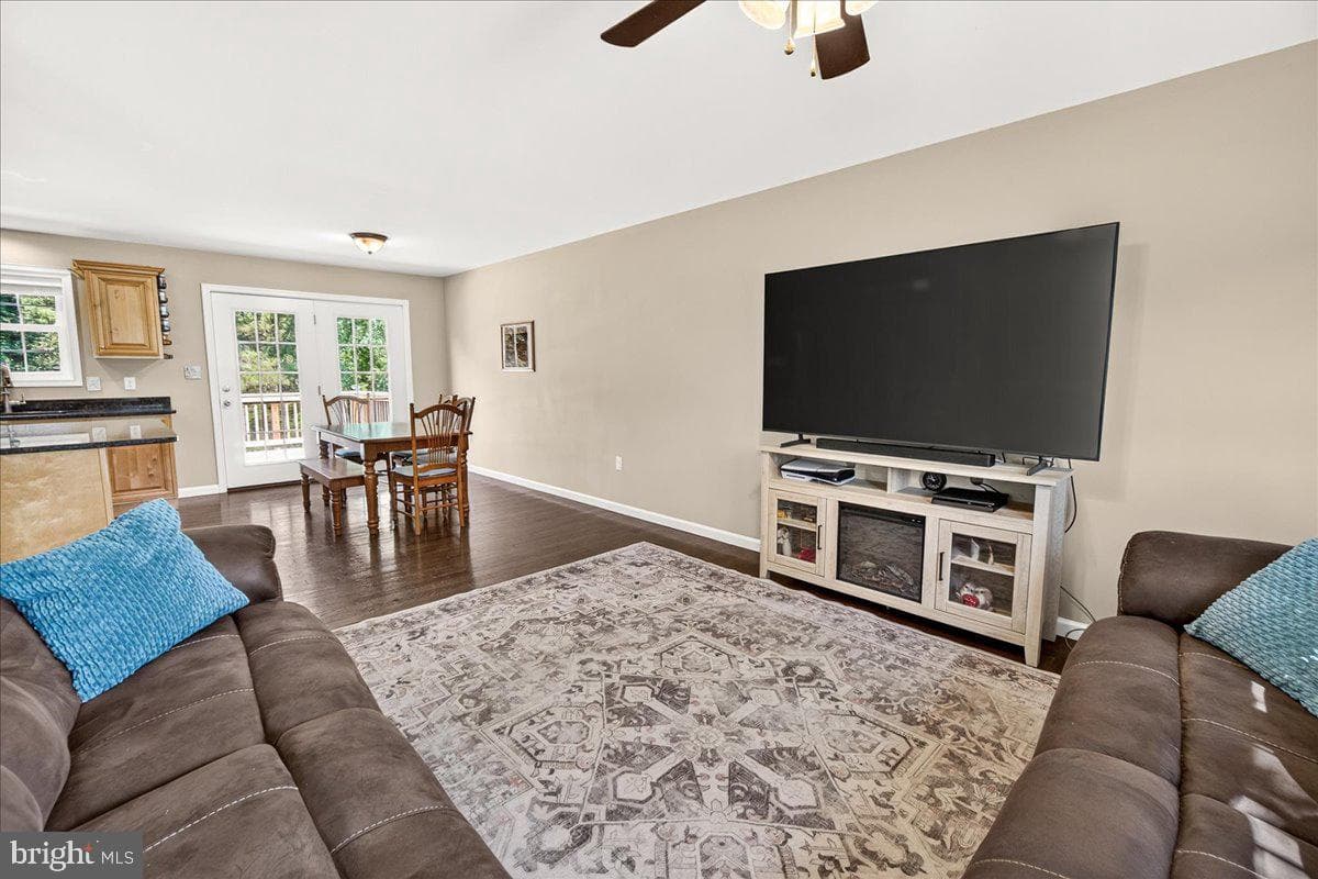 207 Sandpiper Lane photo 9