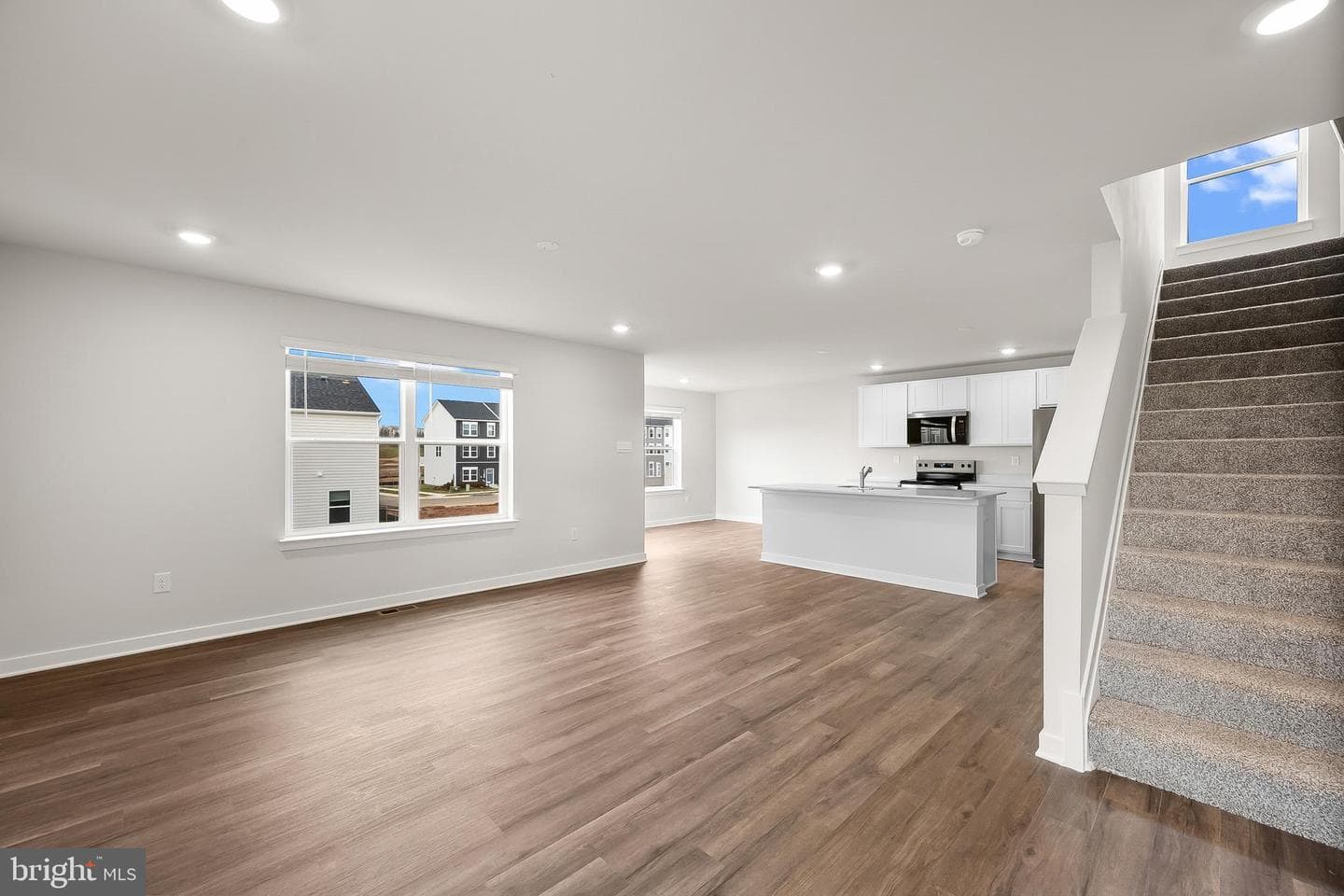 211 Eclipse Street photo 5