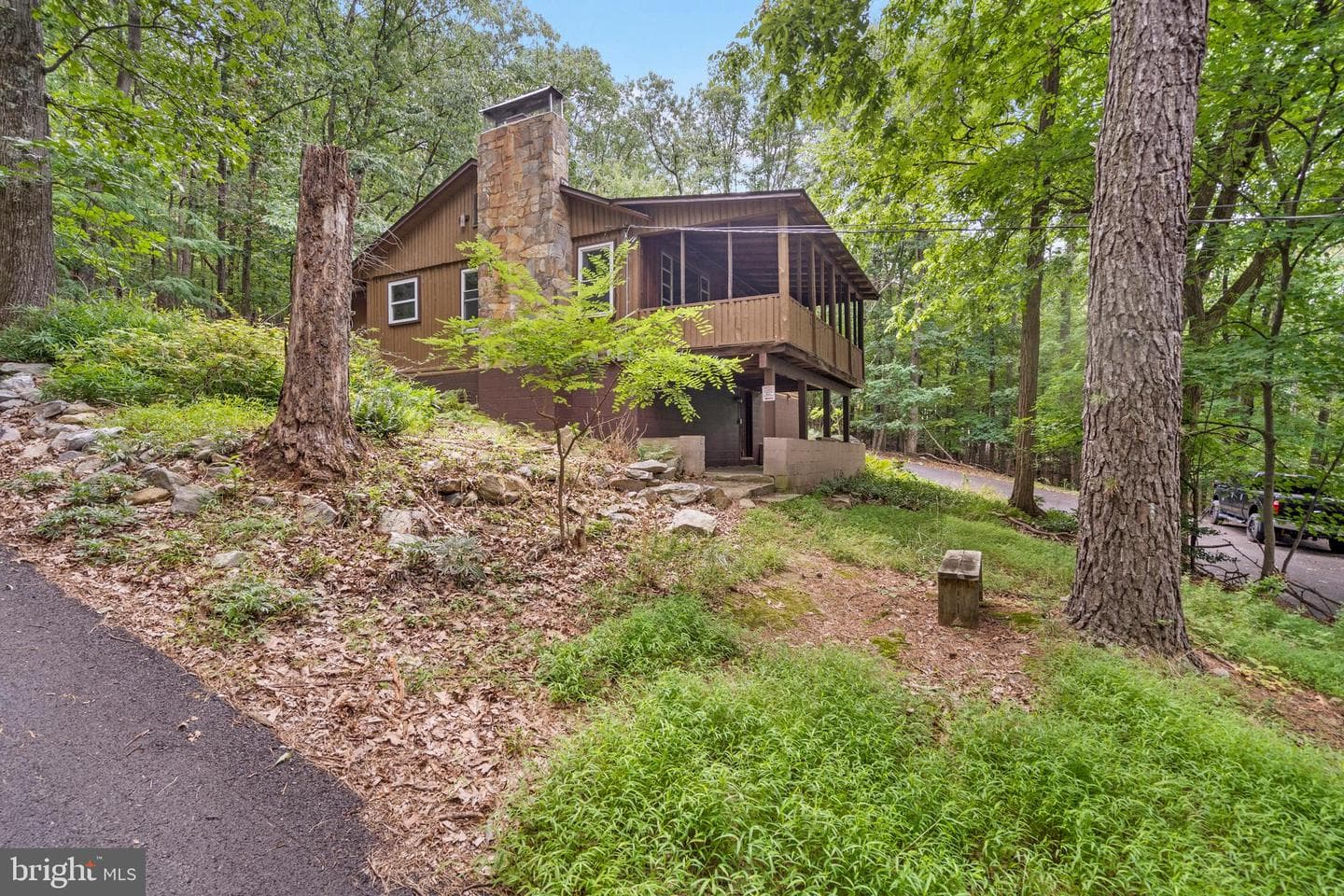 964 Valley View Road photo 22