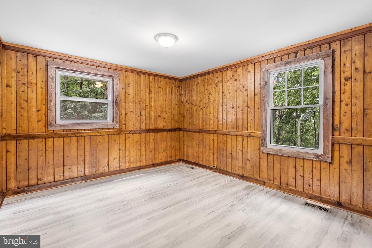 964 Valley View Road photo 8