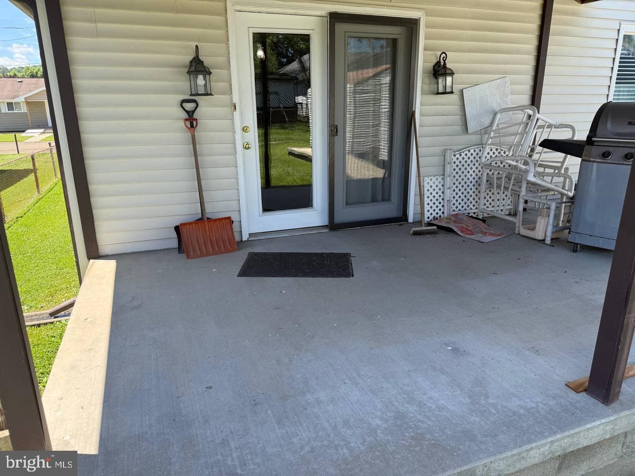 2310 Mckinley Ave photo 4