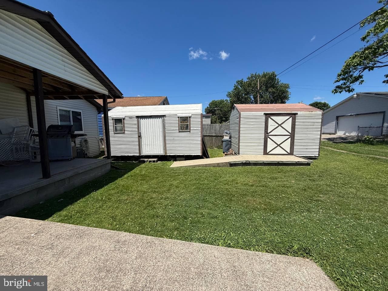 2310 Mckinley Ave photo 8