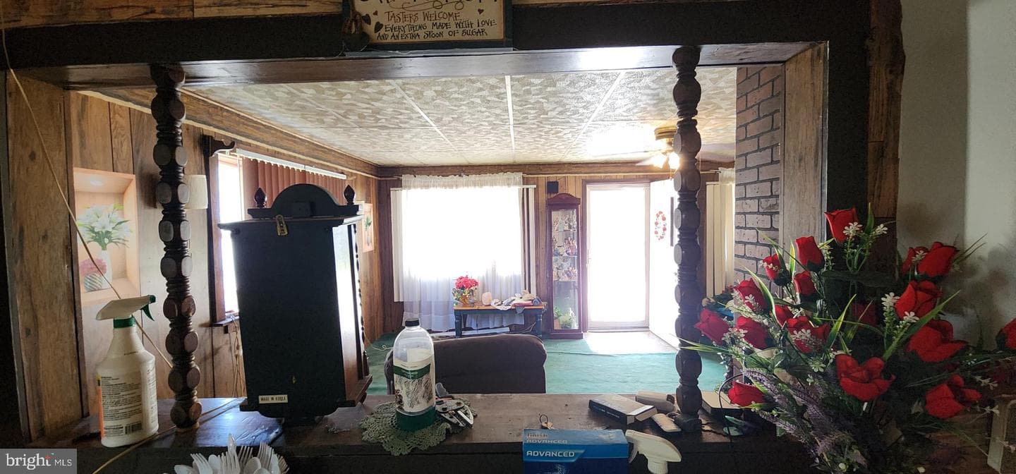 502 Alexander St photo 37