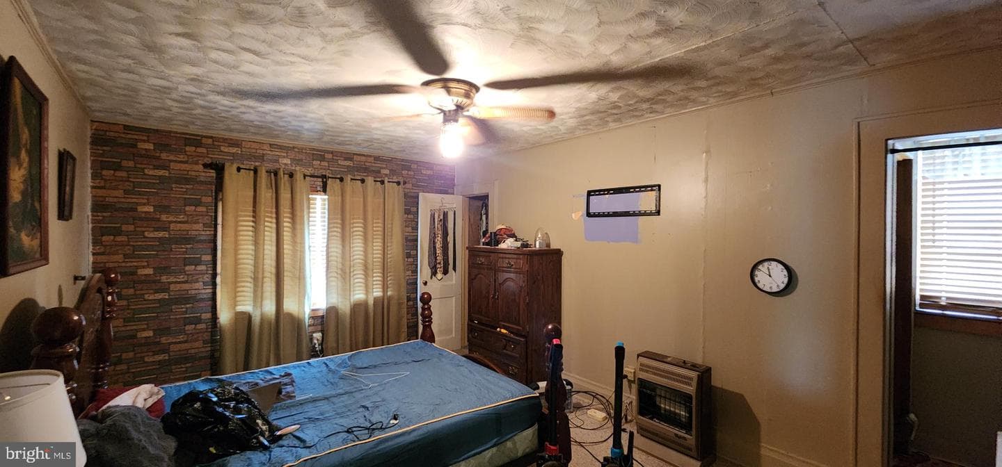 502 Alexander St photo 53