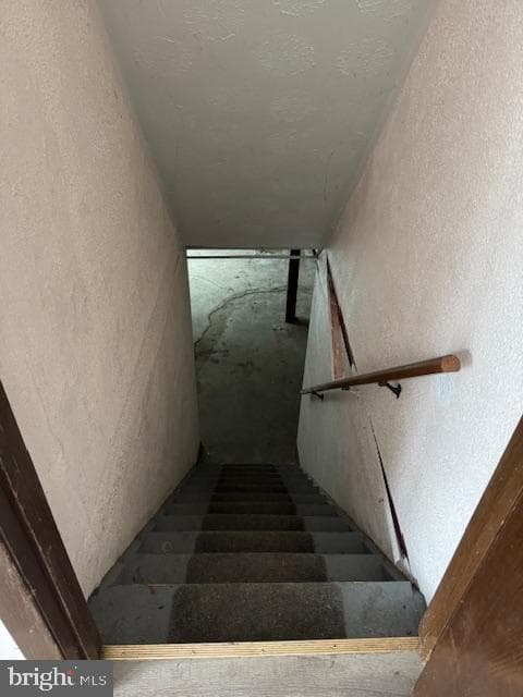 11 N Highland Ave photo 15