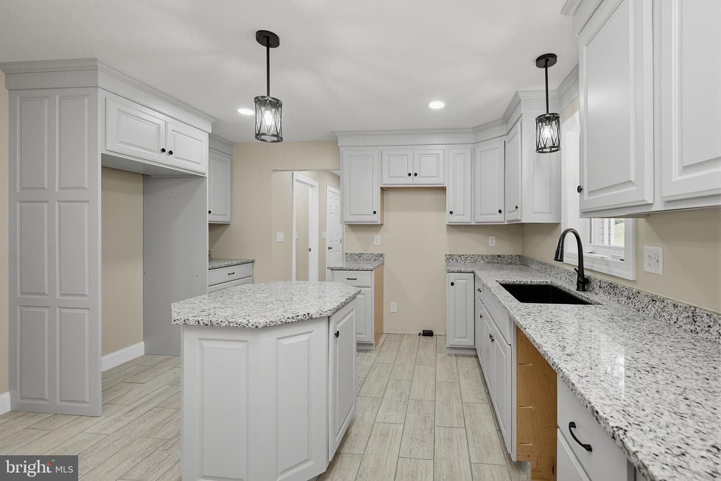 114 Dripping Spring Rd photo 34