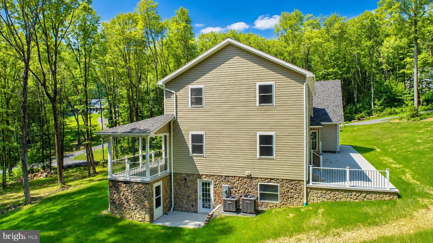 114 Dripping Spring Rd photo 5