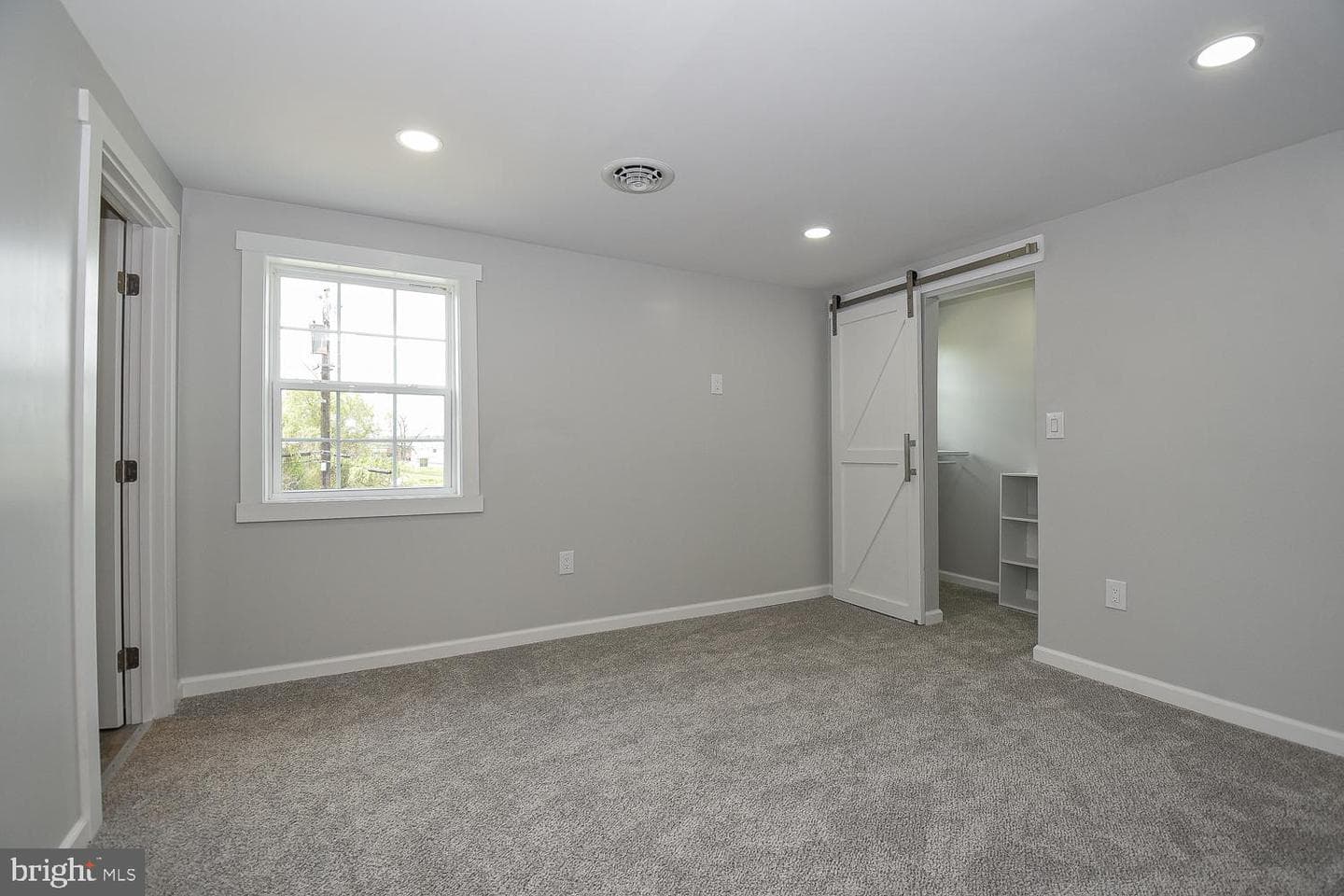 94 N Old Mill Drive photo 33