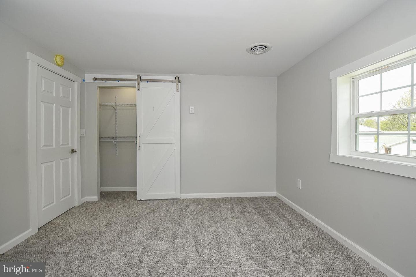 94 N Old Mill Drive photo 43