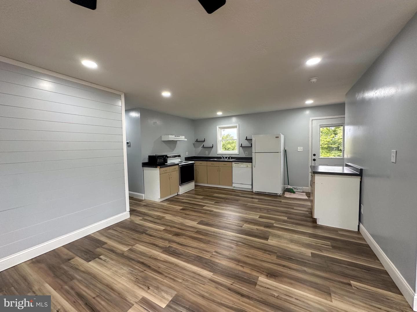 171 Walnut Street photo 12