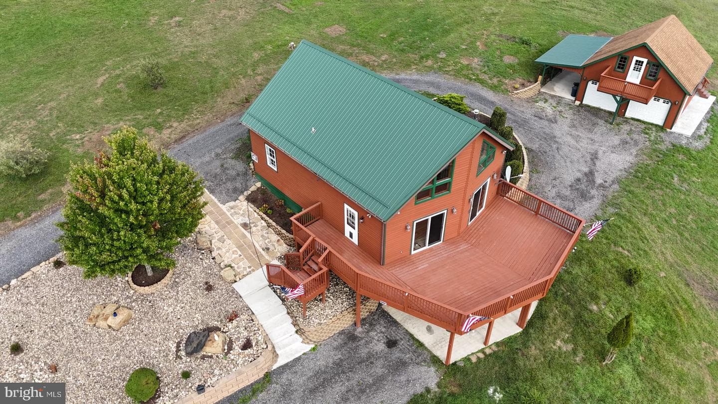 764 Maple Forest Lane photo 3
