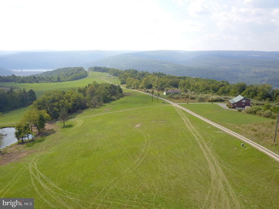 764 Maple Forest Lane photo 32