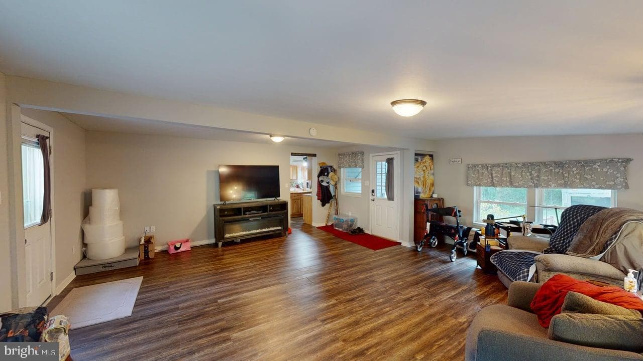 8407 Frankfort Highway photo 11