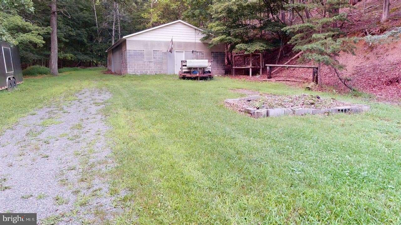 8407 Frankfort Highway photo 6