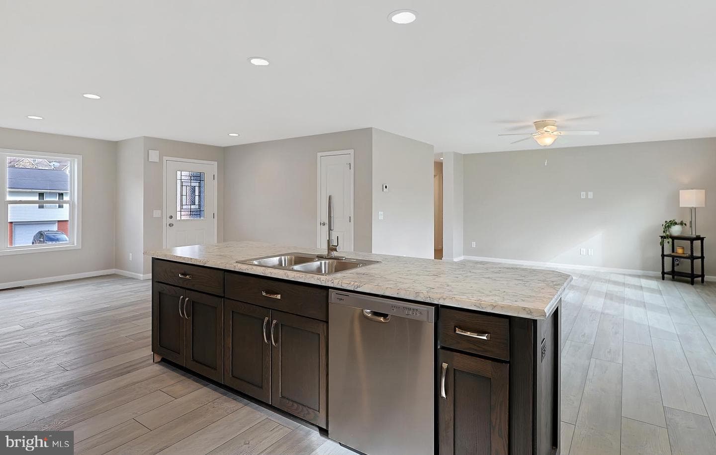 1525 Beacon Street photo 8