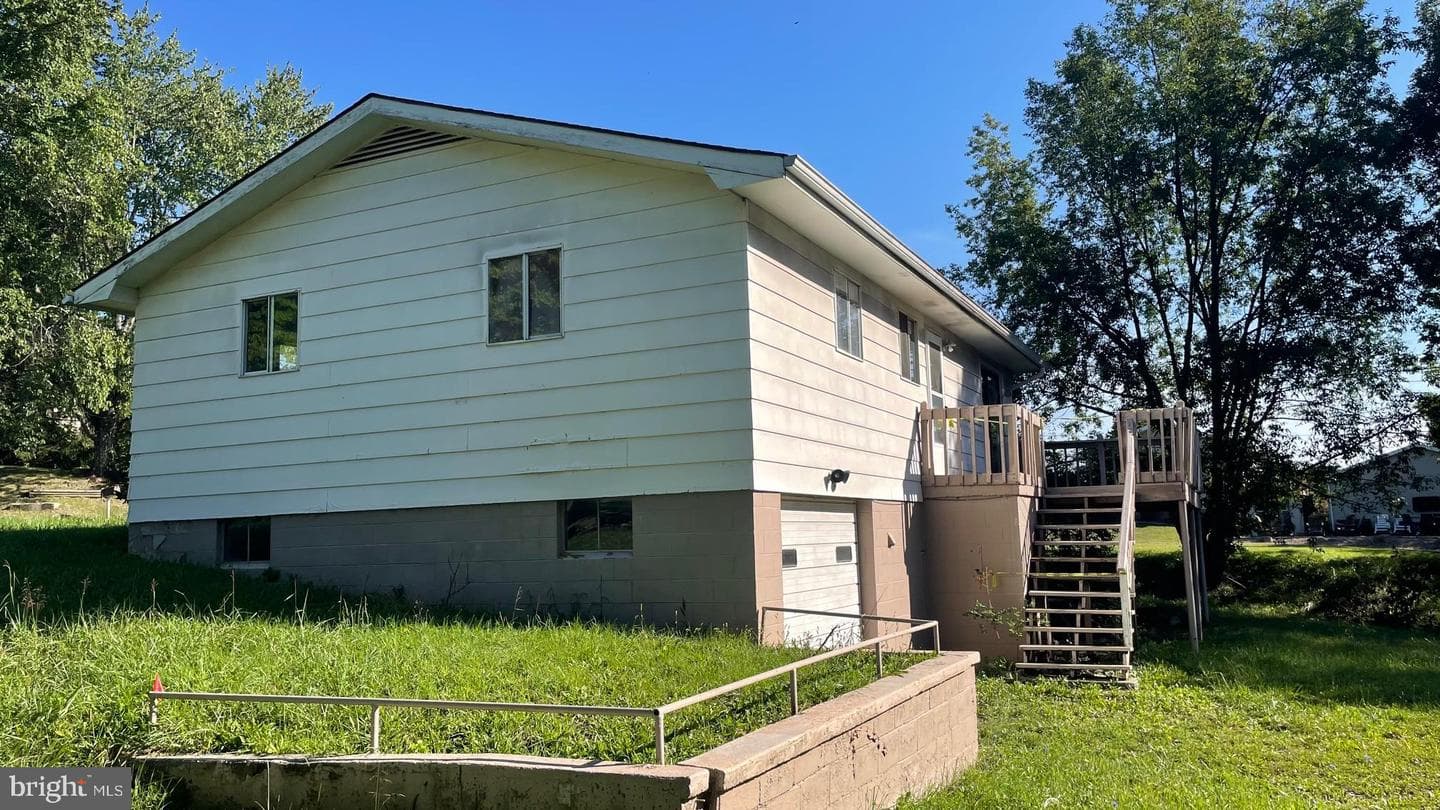 110 Hazelton Drive photo 14