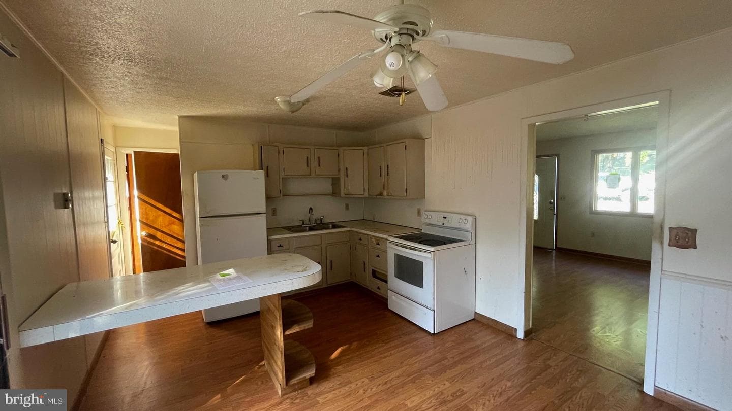 110 Hazelton Drive photo 7
