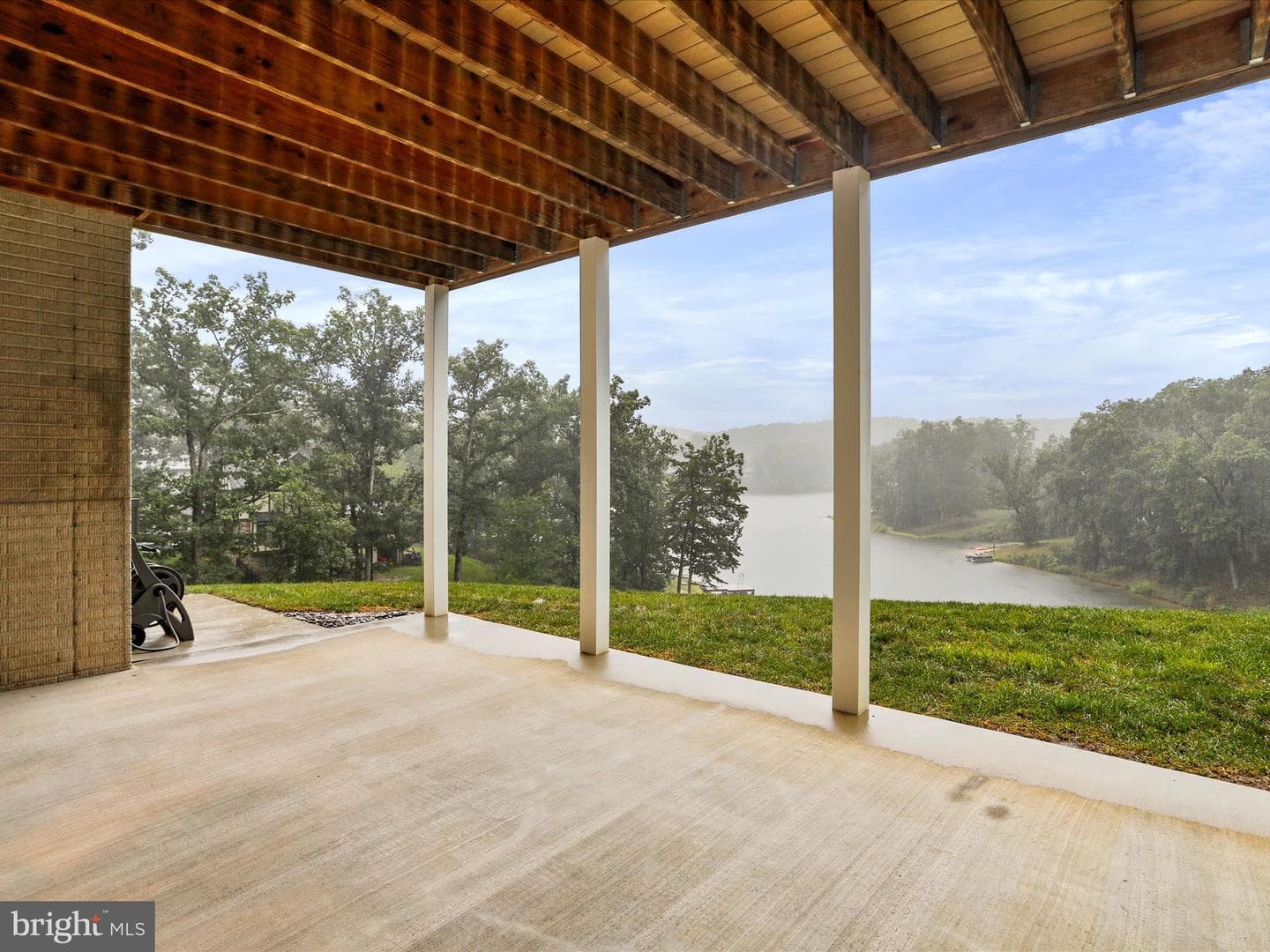 1510 N Lakewood Drive photo 33