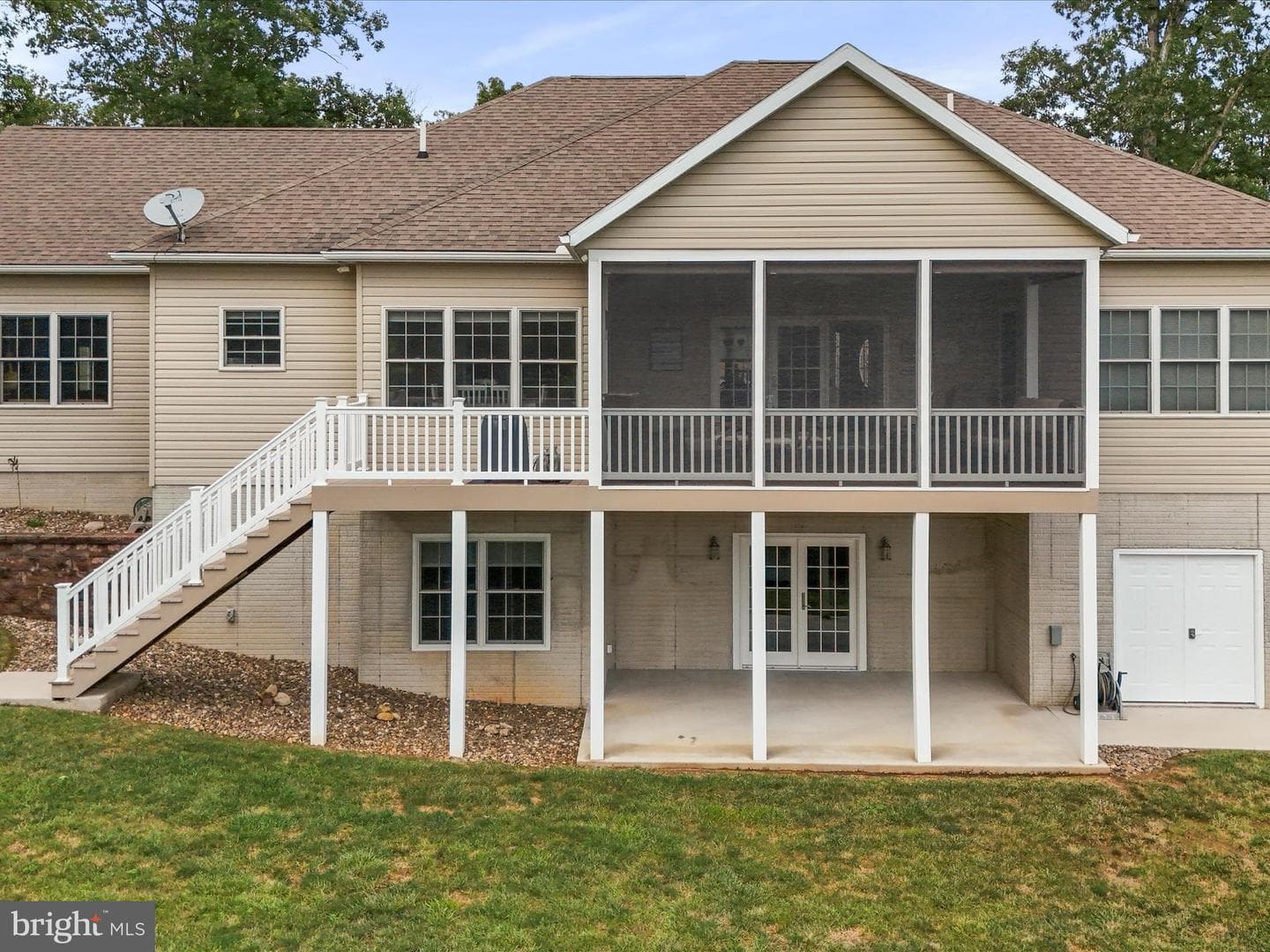 1510 N Lakewood Drive photo 39