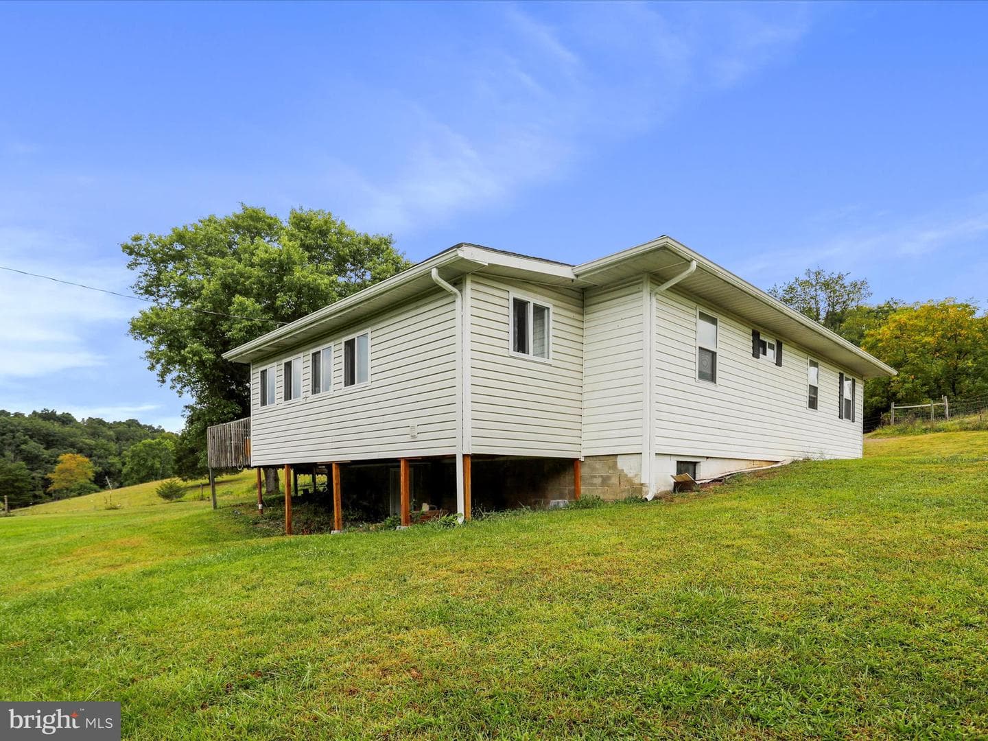 736 Susan Fleek Road photo 31