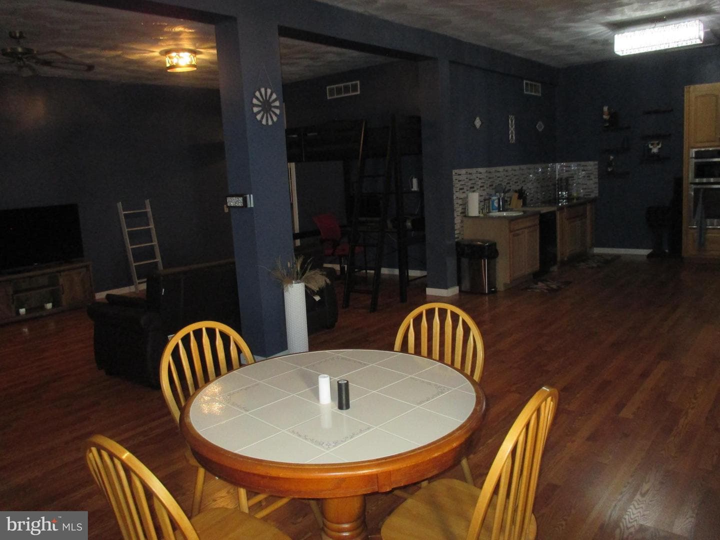 168 N Main Street photo 4