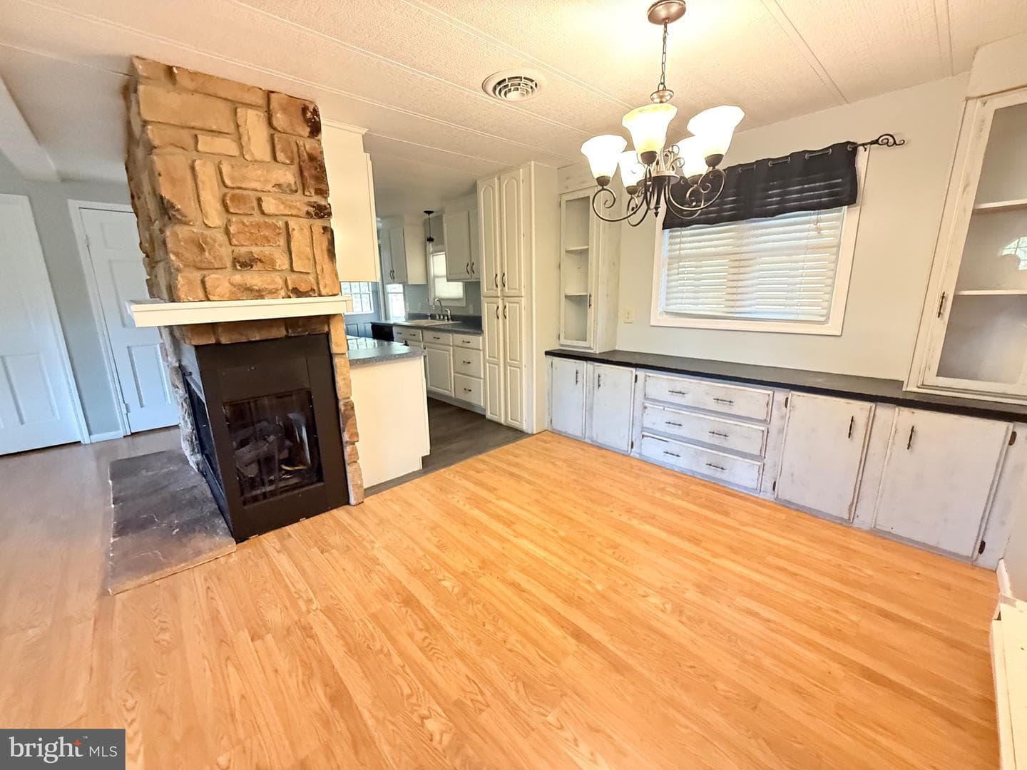 141 Peach Tree Lane photo 20