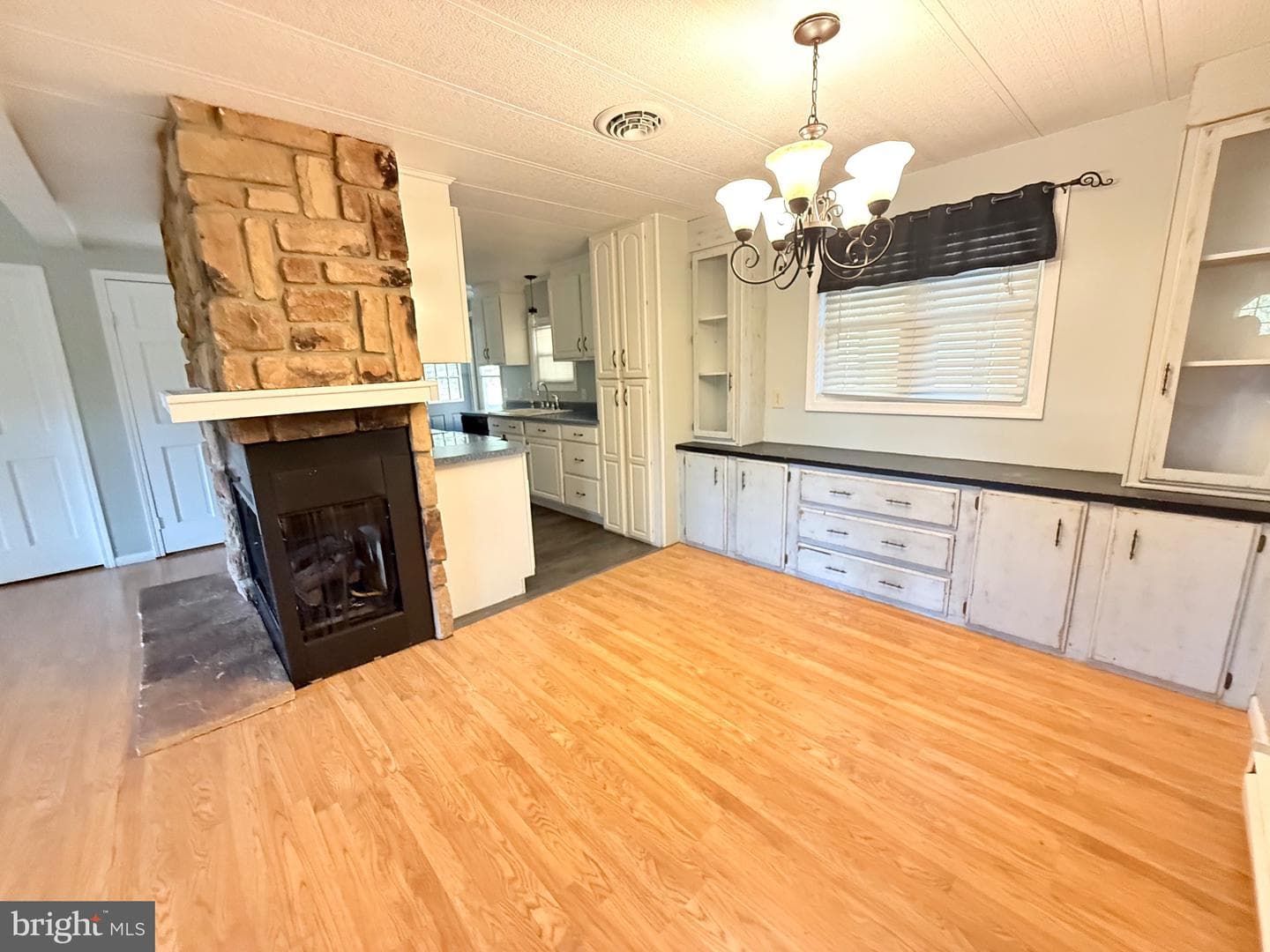 141 Peach Tree Lane photo 21