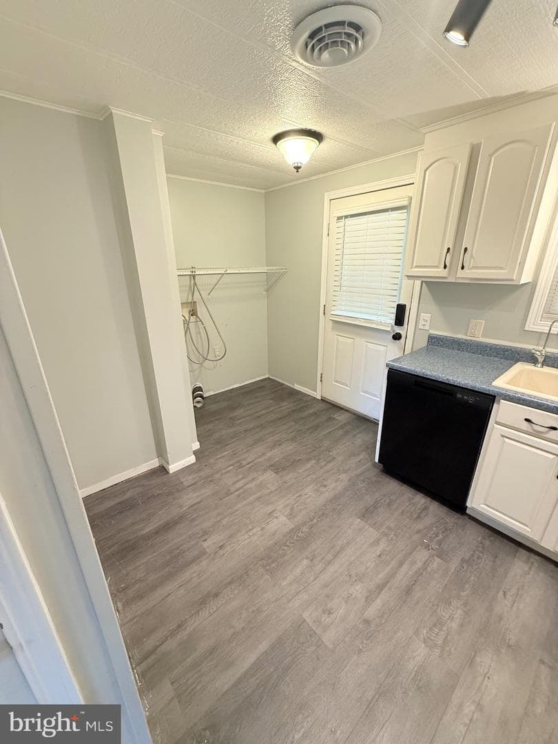 141 Peach Tree Lane photo 24